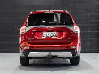 2015 Mitsubishi Outlander - Thumbnail