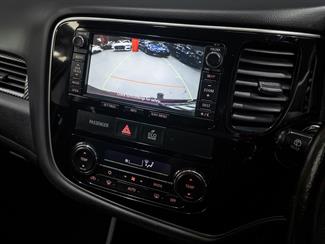 2015 Mitsubishi Outlander - Thumbnail