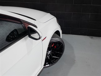 2017 Volkswagen GOLF - Thumbnail