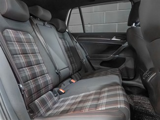 2017 Volkswagen GOLF - Thumbnail