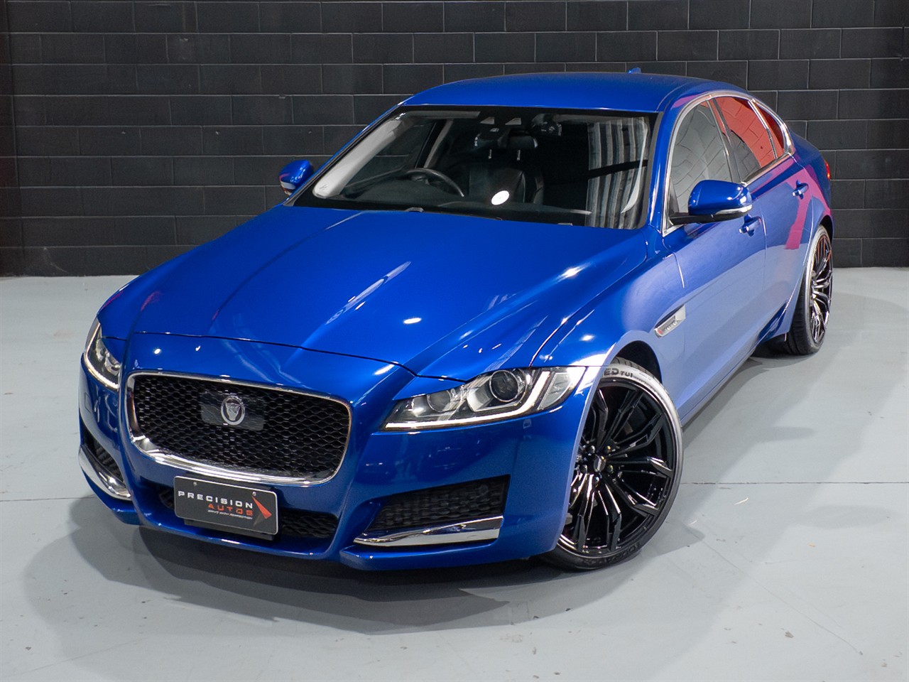 2017 Jaguar XF