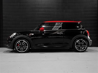 2017 Mini Cooper - Thumbnail