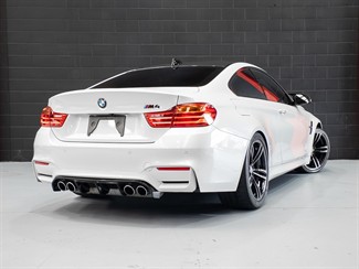 2014 BMW M4 - Thumbnail