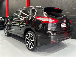 2017 Nissan Qashqai - Thumbnail