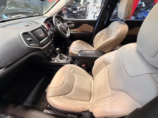 2016 Jeep Cherokee - Thumbnail