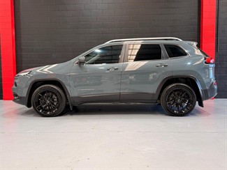 2016 Jeep Cherokee - Thumbnail