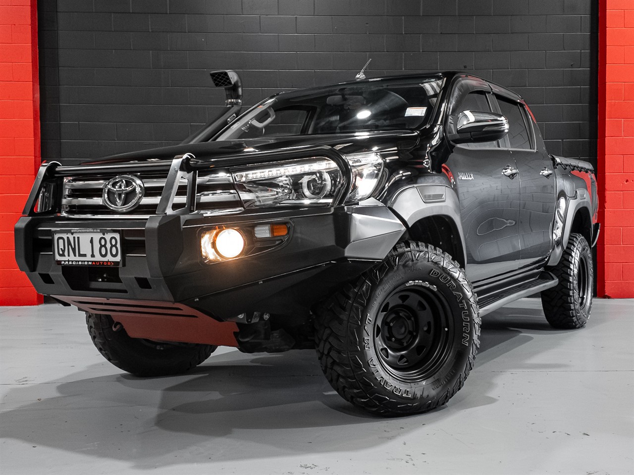 2017 TOYOTA Hilux