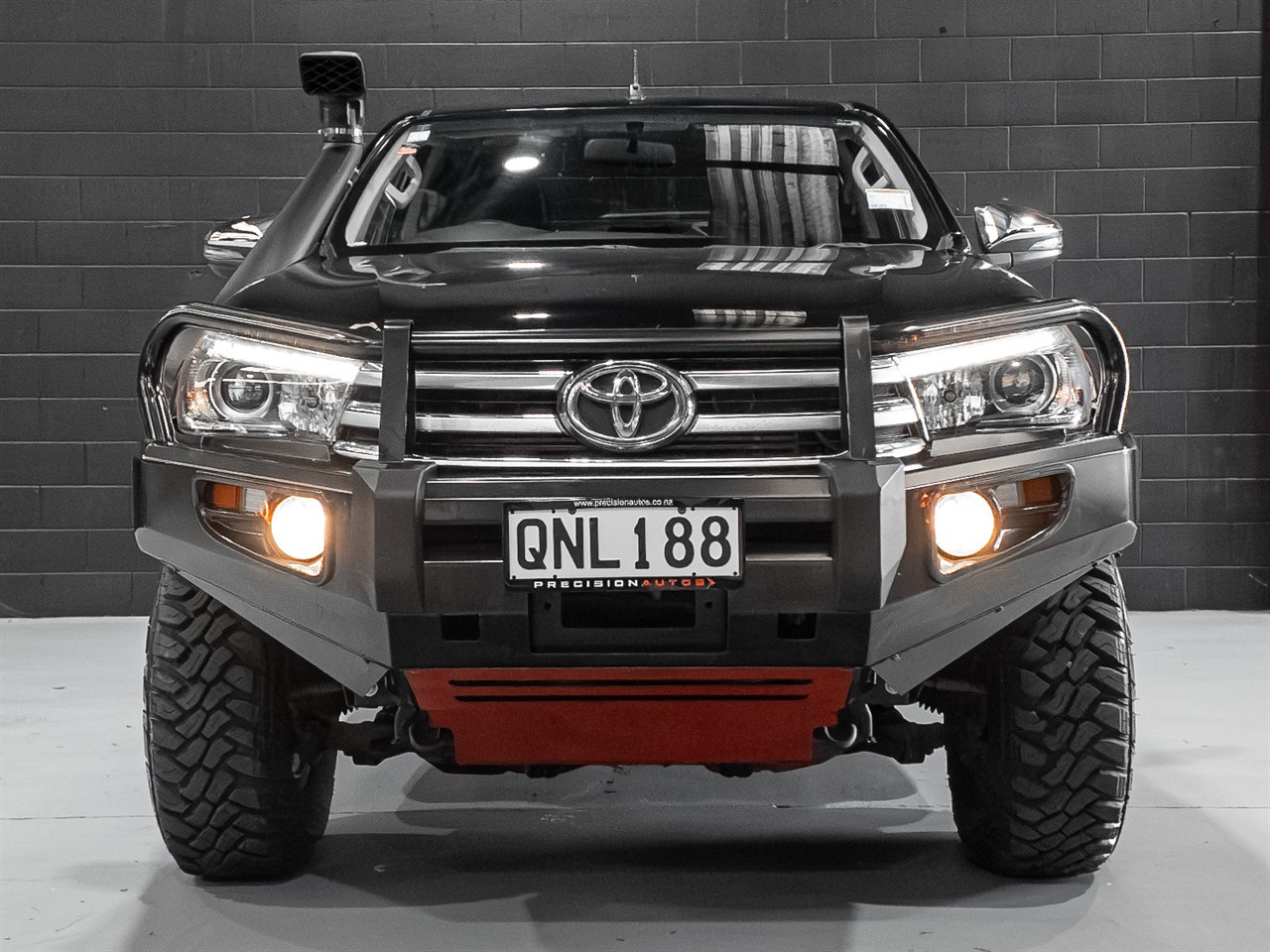 2017 TOYOTA Hilux