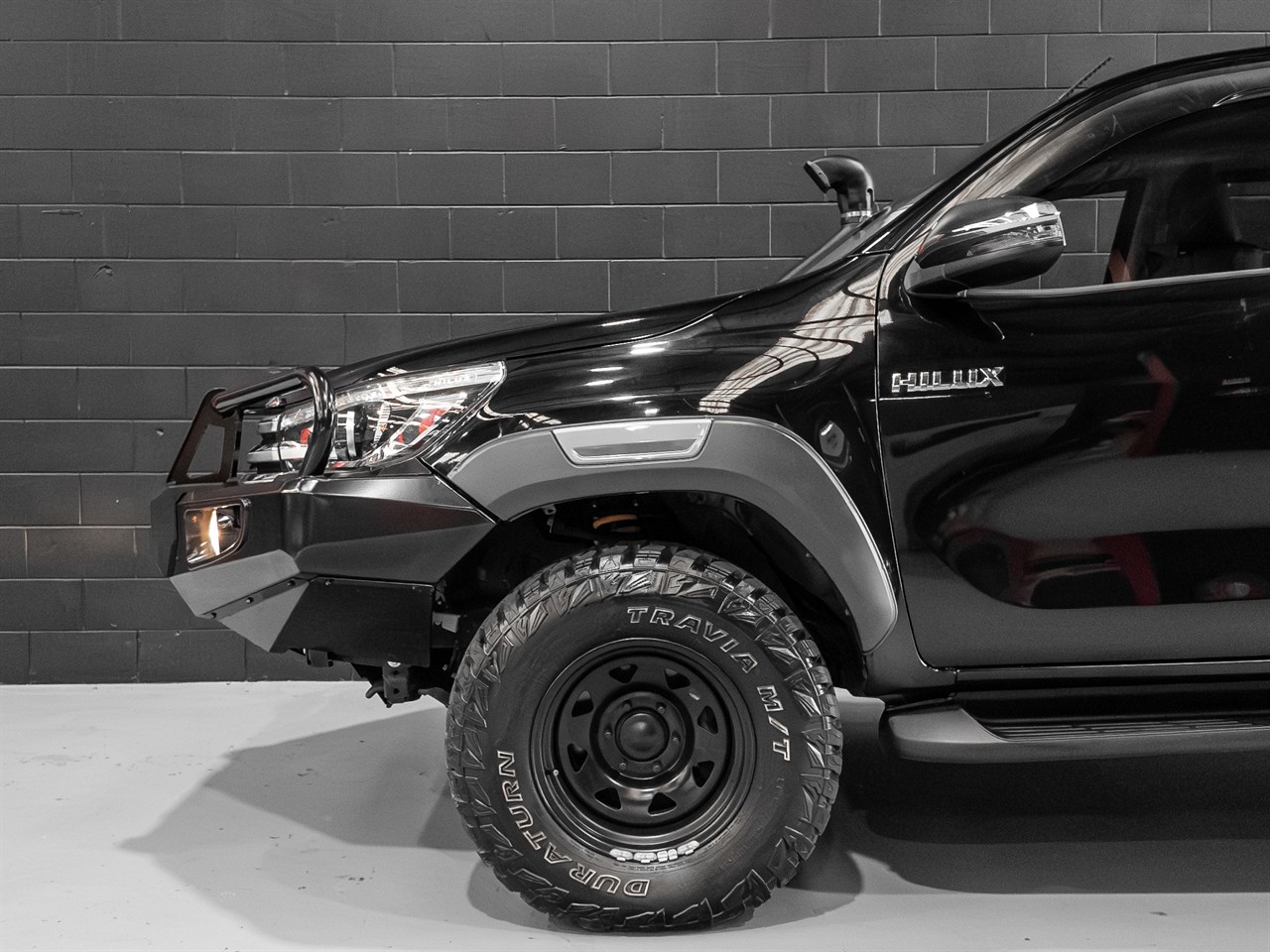 2017 TOYOTA Hilux