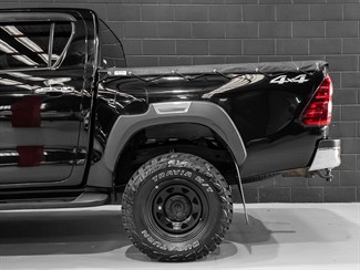 2017 TOYOTA Hilux - Thumbnail