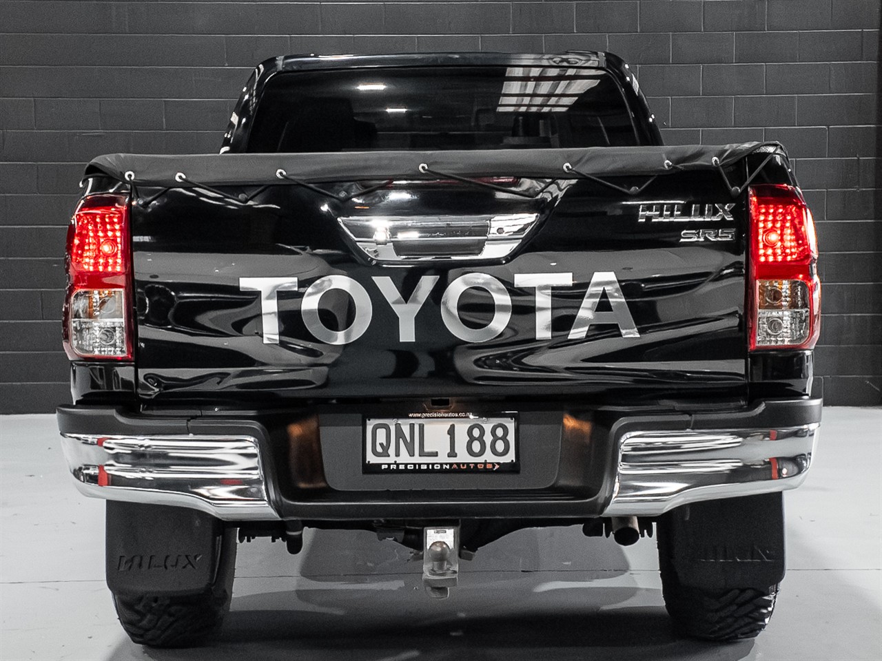 2017 TOYOTA Hilux