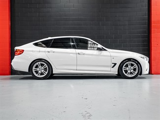 2015 BMW 320I - Thumbnail