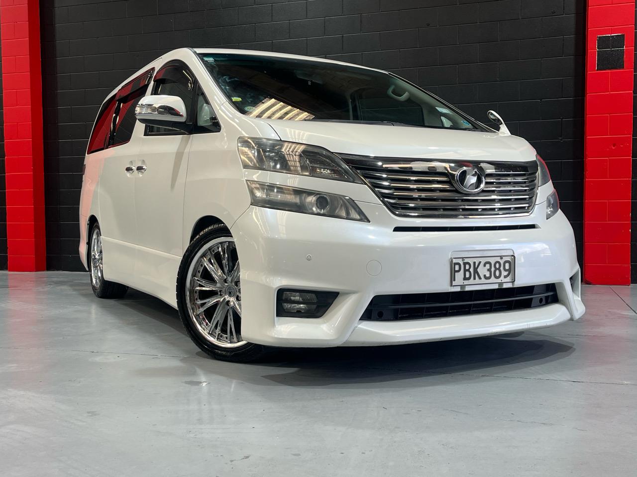 2010 TOYOTA Vellfire