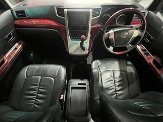 2010 TOYOTA Vellfire - Thumbnail