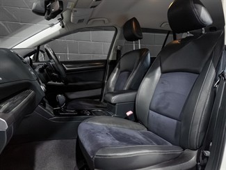 2016 Subaru Outback - Thumbnail