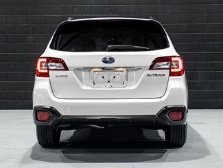 2016 Subaru Outback - Thumbnail