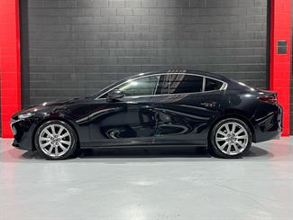 2021 Mazda 3 - Thumbnail