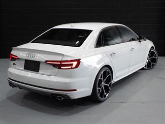 2017 Audi S4 - Thumbnail