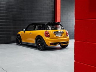 2014 Mini Cooper - Thumbnail