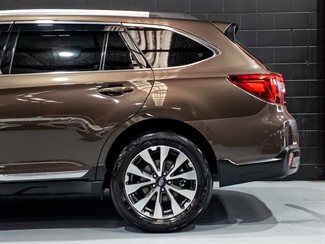 2017 Subaru Outback - Thumbnail