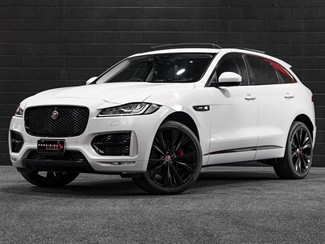 2017 Jaguar F-PACE - Thumbnail