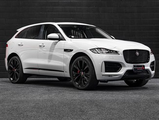 2017 Jaguar F-PACE - Thumbnail