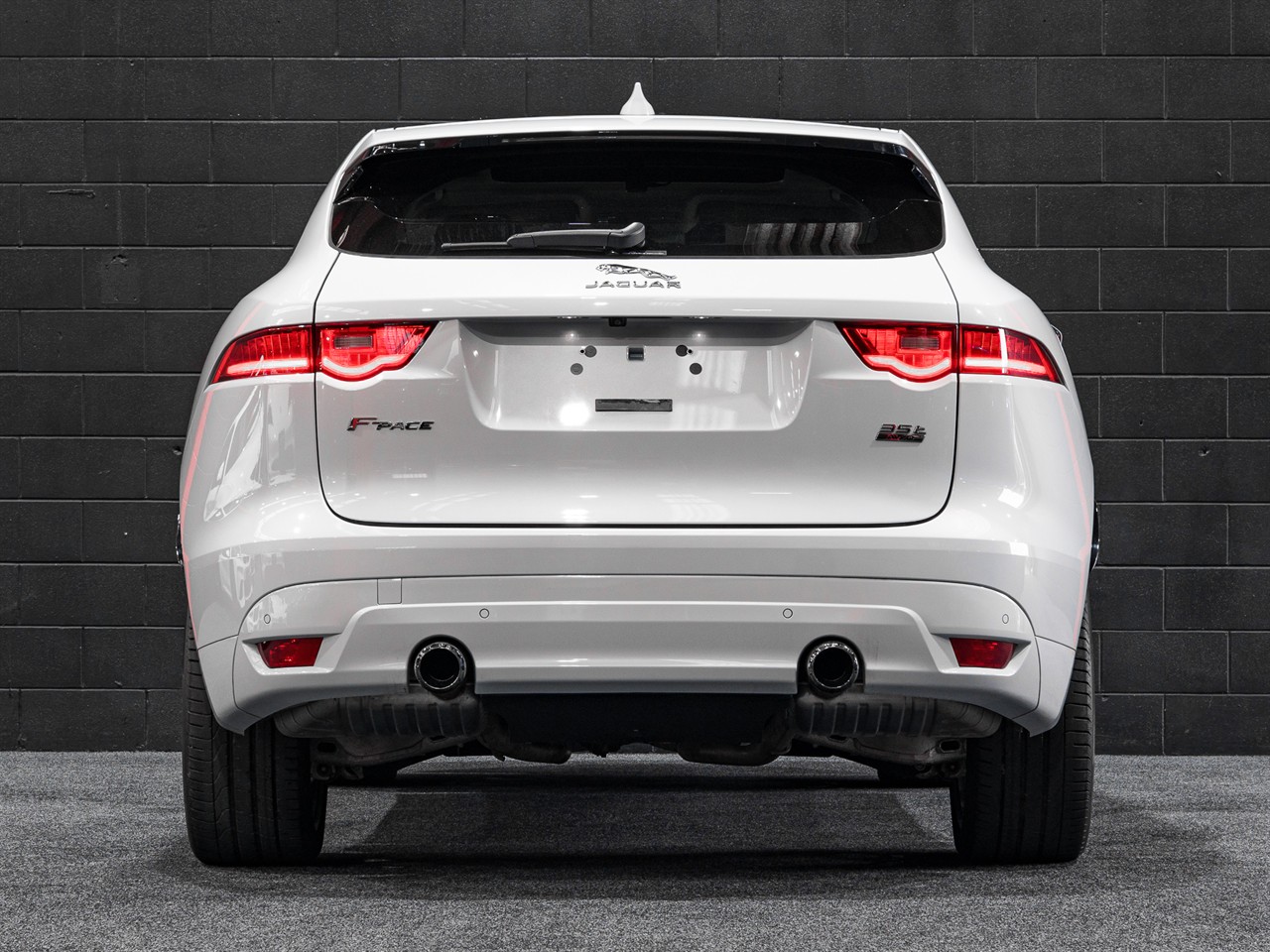 2017 Jaguar F-PACE