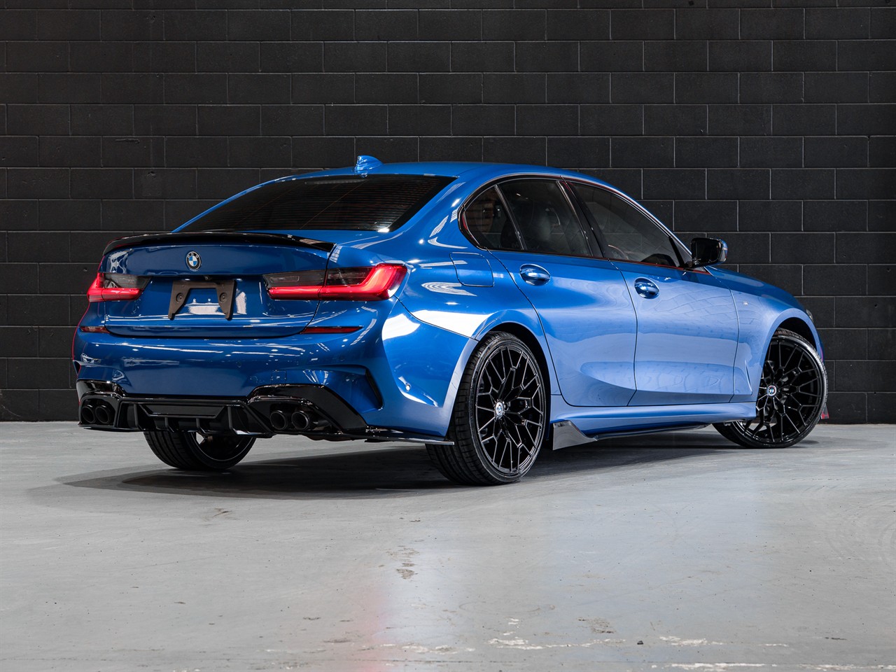 2019 BMW 320I