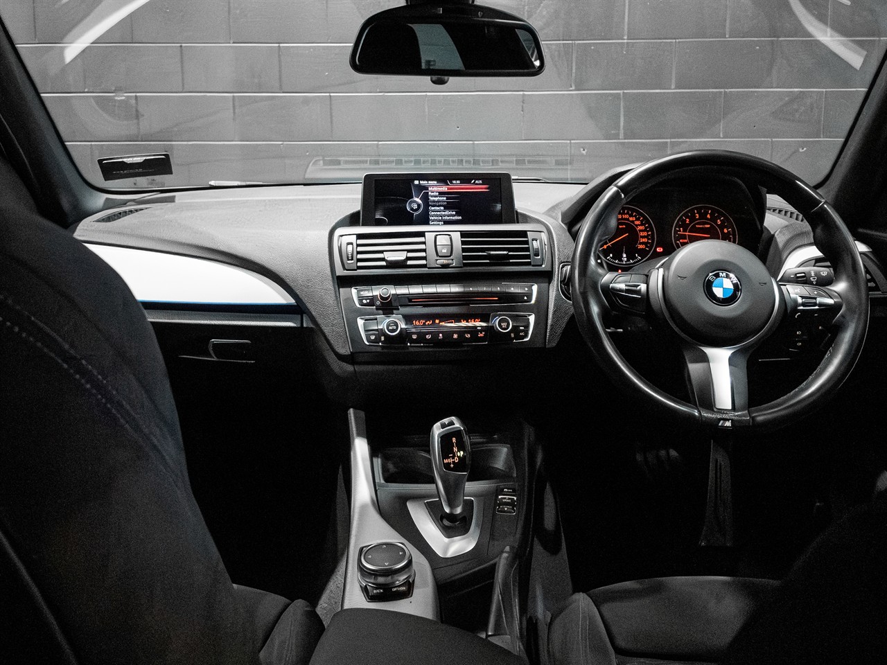 2015 BMW 116i