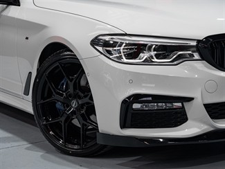2017 BMW 530i - Thumbnail