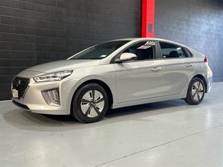 2022 hyundai Ioniq - Thumbnail