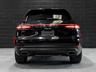 2020 Porsche Cayenne - Thumbnail
