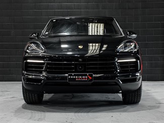 2020 Porsche Cayenne - Thumbnail