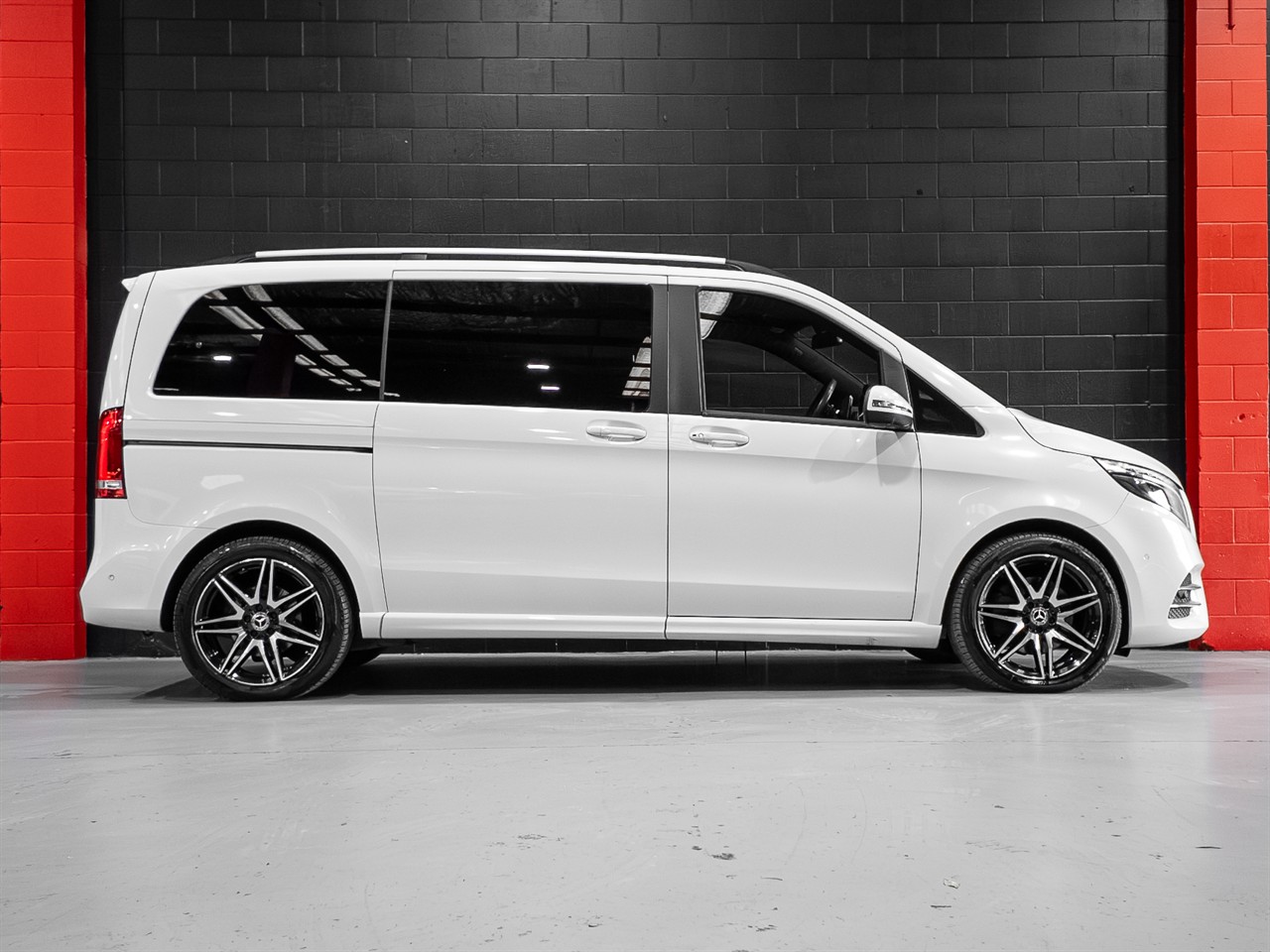 2021 Mercedes-Benz V 220 d