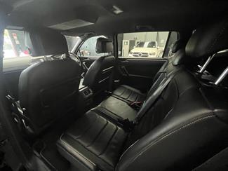2018 Volkswagen Tiguan - Thumbnail