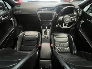 2018 Volkswagen Tiguan - Thumbnail