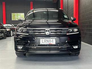 2018 Volkswagen Tiguan - Thumbnail