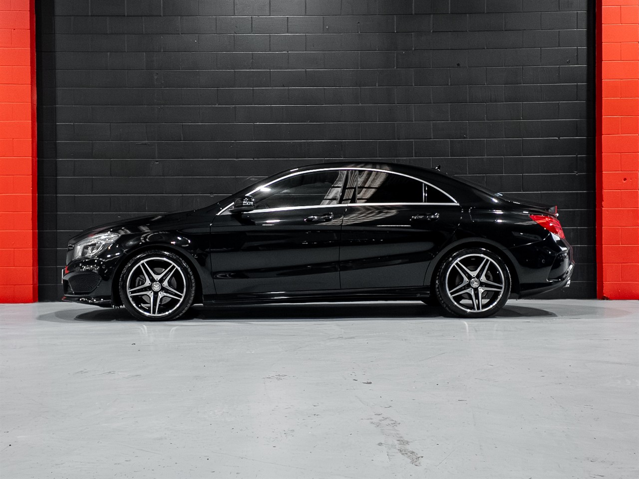 2015 Mercedes-Benz CLA 250