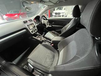 2009 Volkswagen Scirocco - Thumbnail