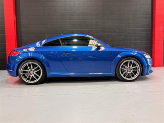 2015 Audi TTS - Thumbnail