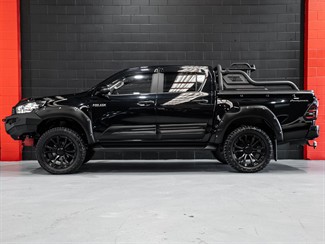 2019 TOYOTA Hilux - Thumbnail
