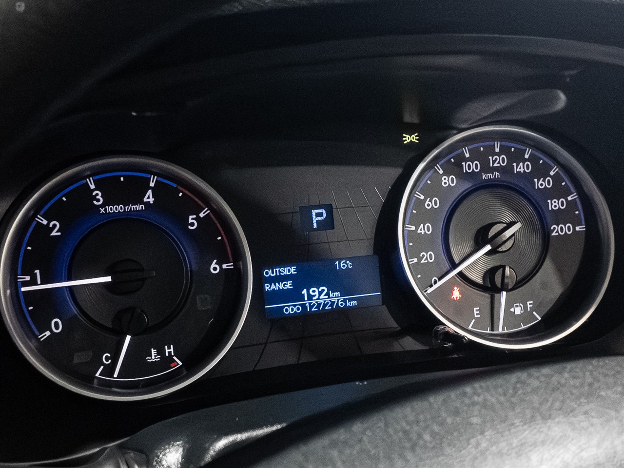 2019 TOYOTA Hilux