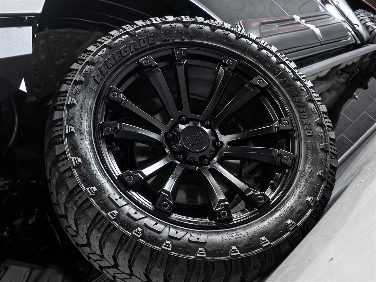 2019 TOYOTA Hilux