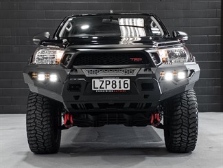 2019 TOYOTA Hilux - Thumbnail