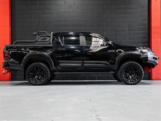 2019 TOYOTA Hilux - Thumbnail