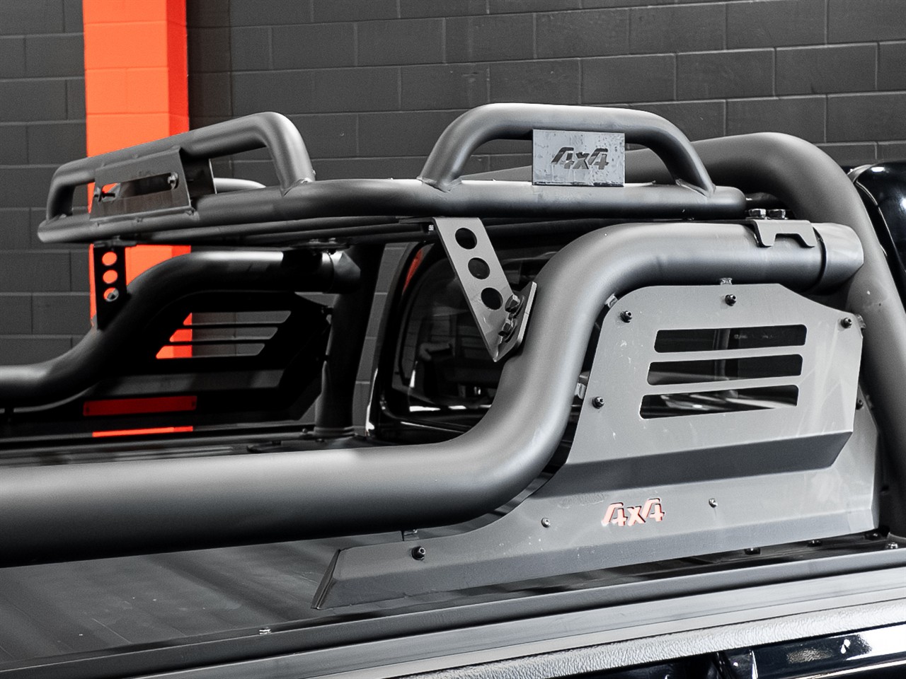 2019 TOYOTA Hilux