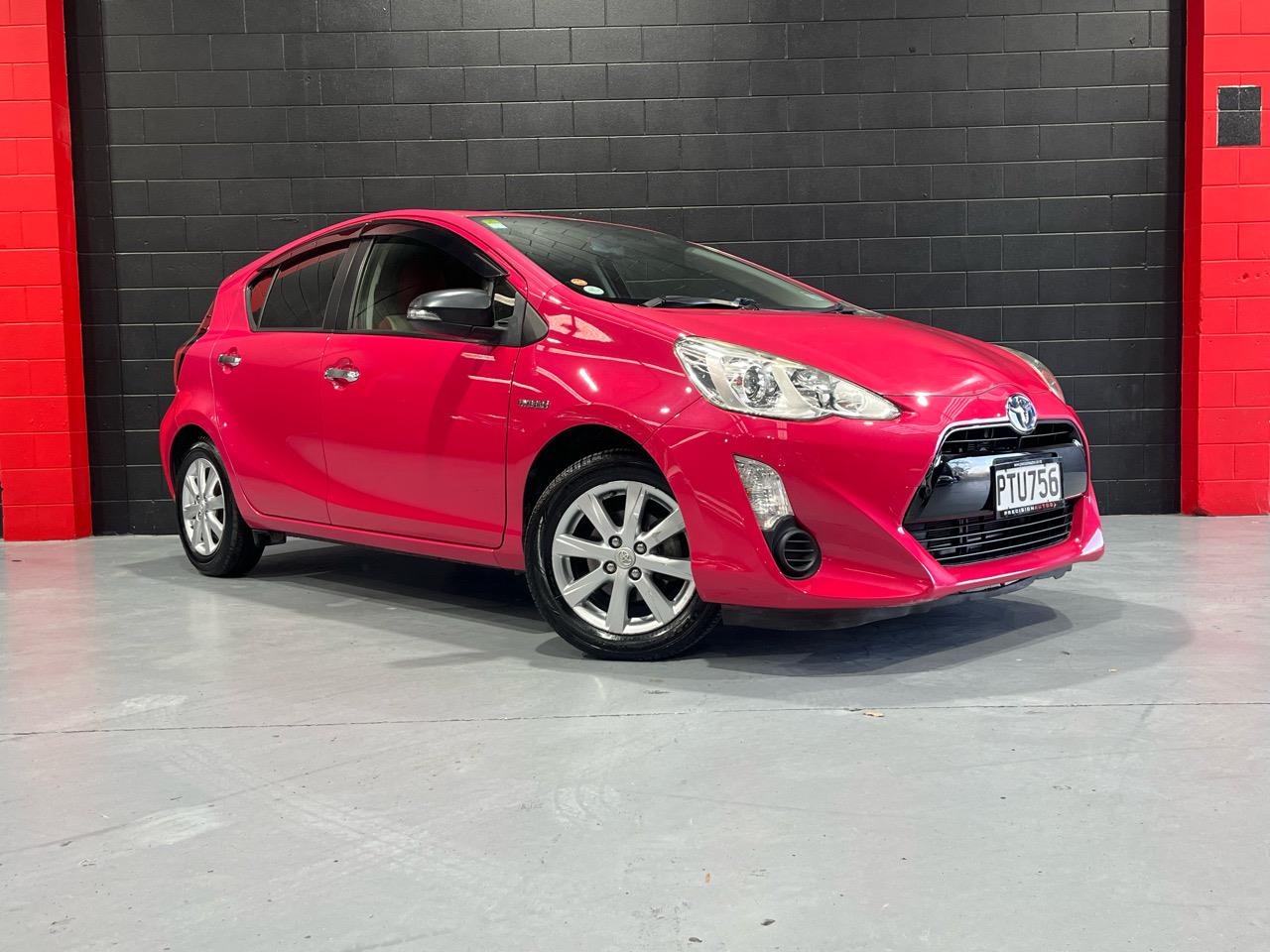 2014 TOYOTA Aqua