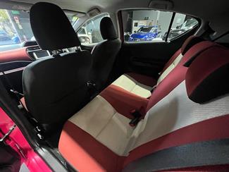 2014 TOYOTA Aqua - Thumbnail