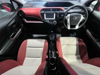 2014 TOYOTA Aqua - Thumbnail