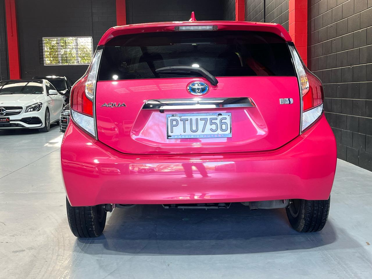 2014 TOYOTA Aqua